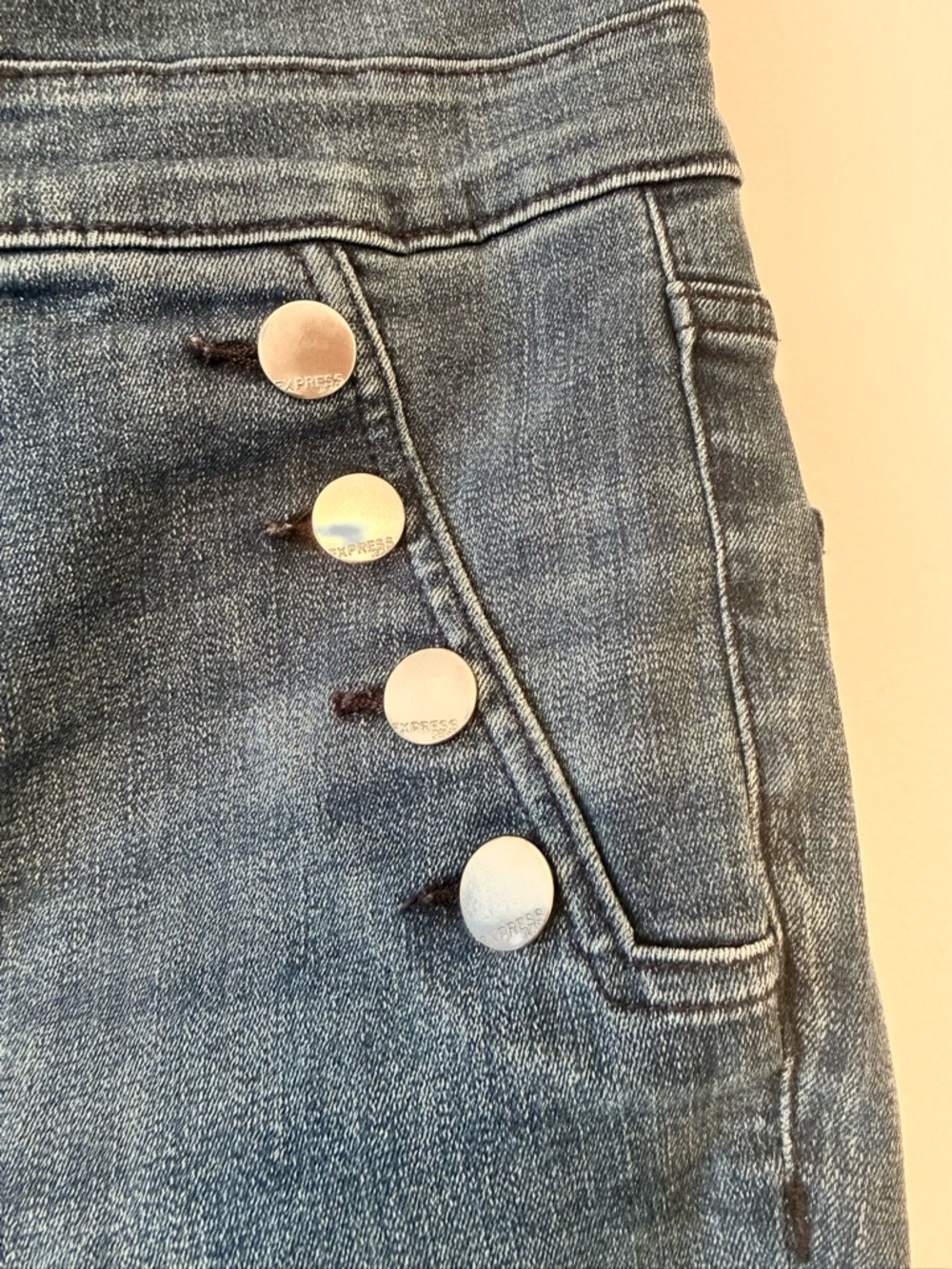 EXPRESS High Rise Super Skinny Jeans with Button Details Size 10 - Picture 3 of 5